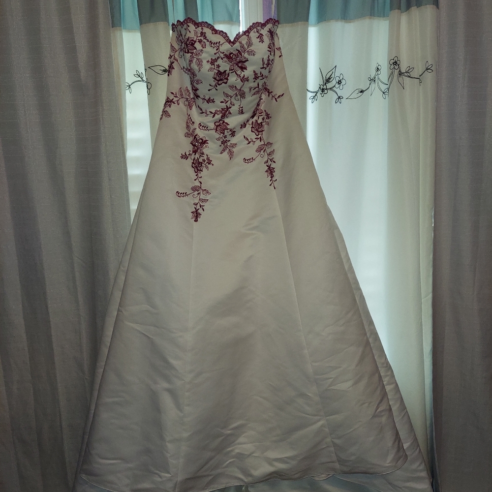 Wedding dress